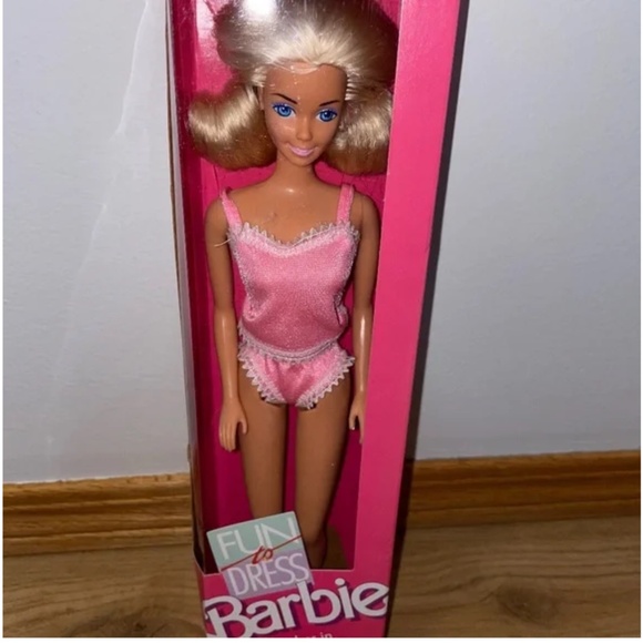BARBIE - 1989 Vintage ‘Fun to Dress’ Doll - New MIB - Picture 1 of 11
